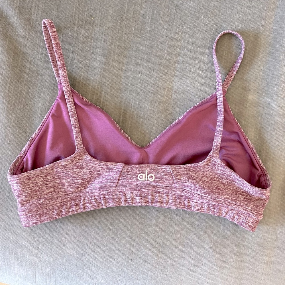 Alo Yoga Alosoft Lounge Bra electric violet heather